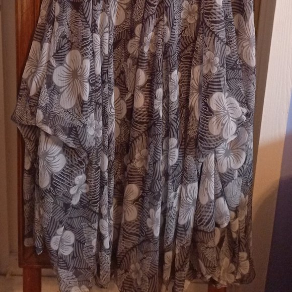 Sleeveless Bohemian Midi Dress with Floaty, Adjustable Floral Skirt - Picture 2 of 7